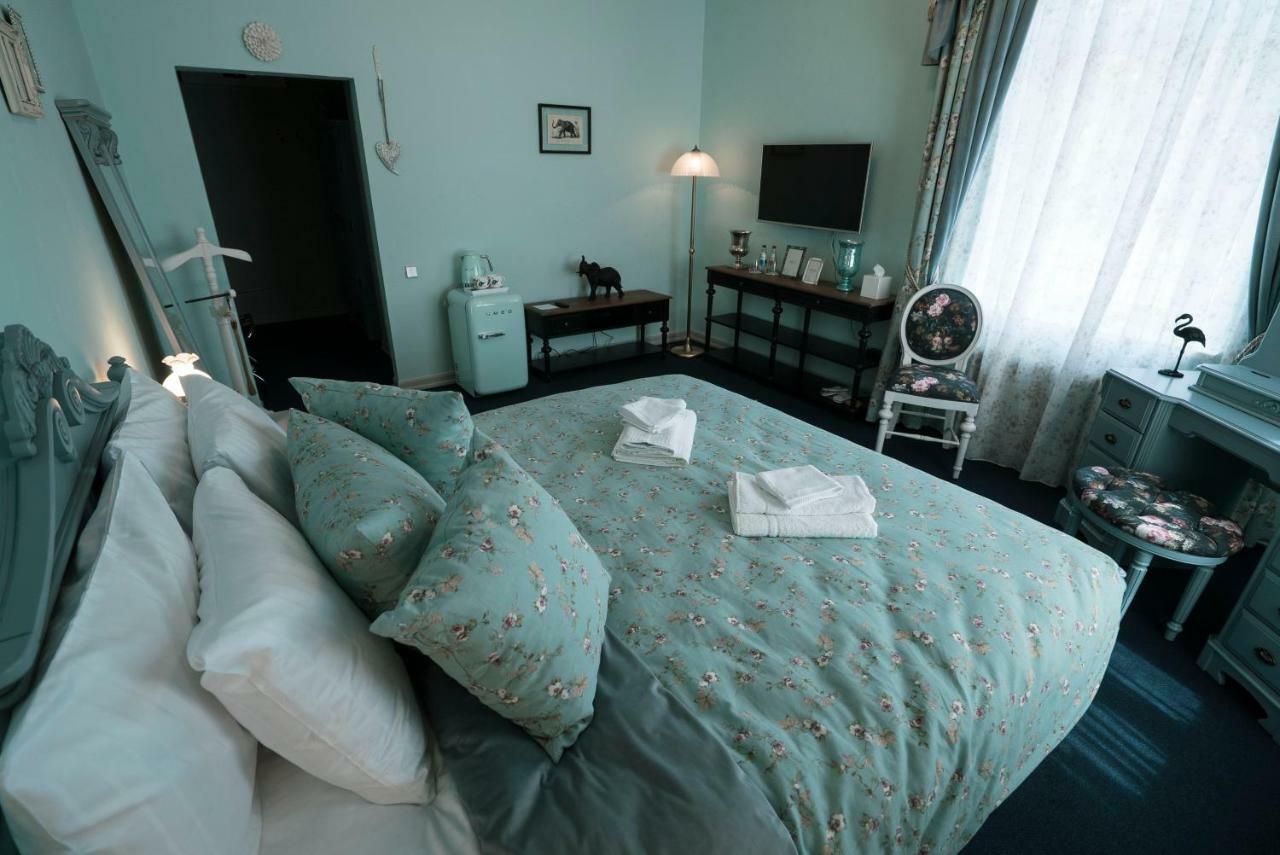 Roze Villa リエパーヤ エクステリア 写真